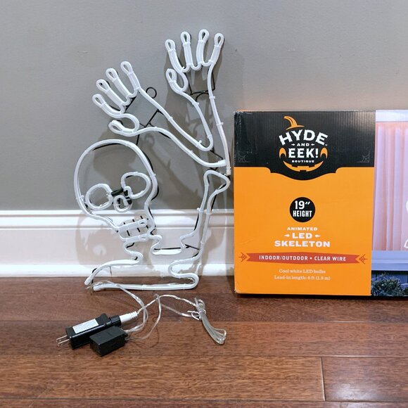 Hyde & Eek! Waving Skeleton Faux Neon LED Halloween Motion Light Sign NEW 2022 - Picture 1 of 7